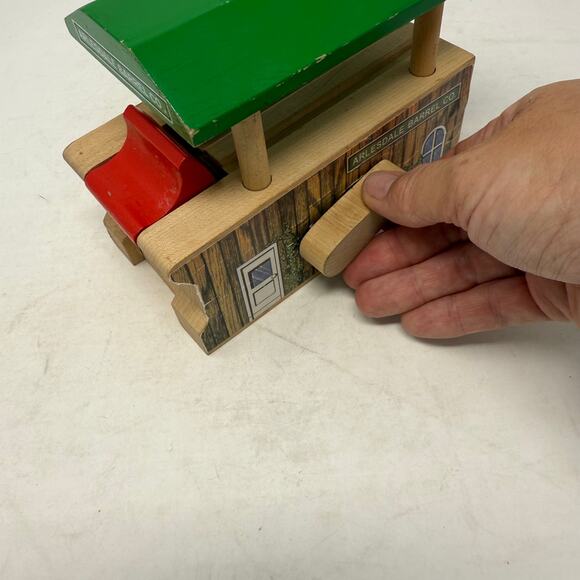 Thomas and Friends Wooden Railway Arlesdale Barrell Co. - Picture 6 of 8